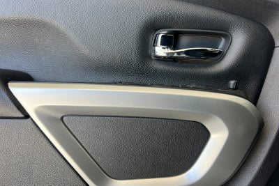 2017 Nissan Titan SV