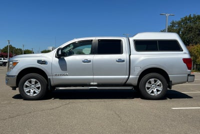 2017 Nissan Titan SV