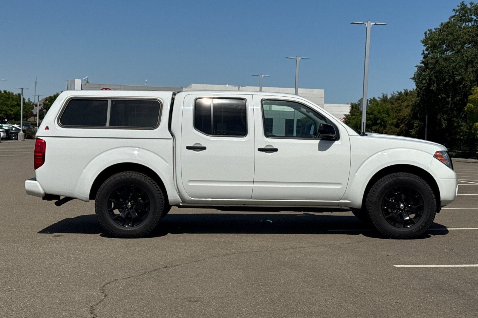 2020 Nissan Frontier SV