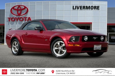 2005 Ford Mustang GT Premium