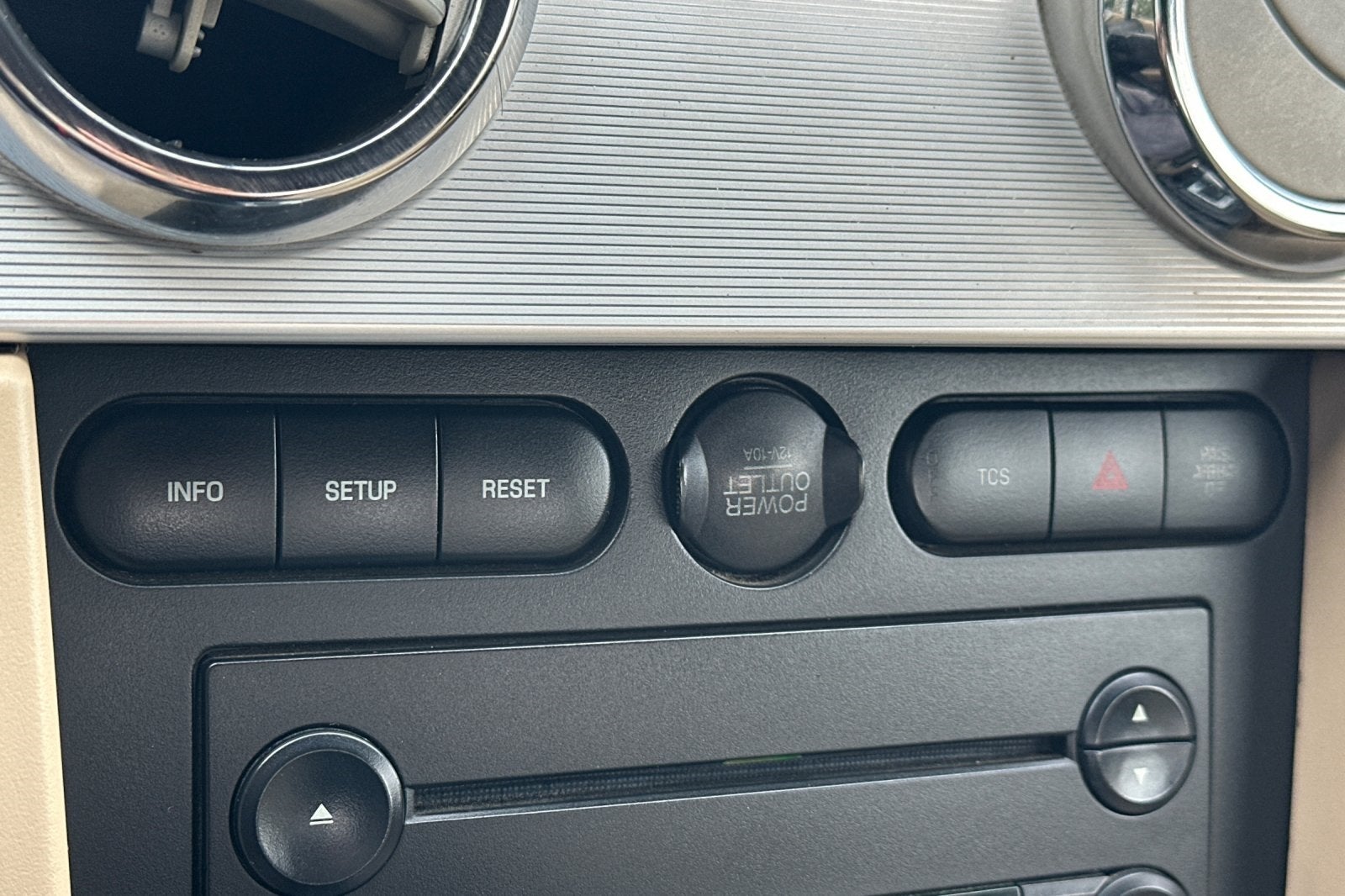 2005 Ford Mustang GT Premium