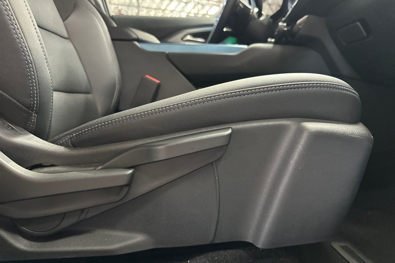 2024 Chevrolet Equinox EV LT