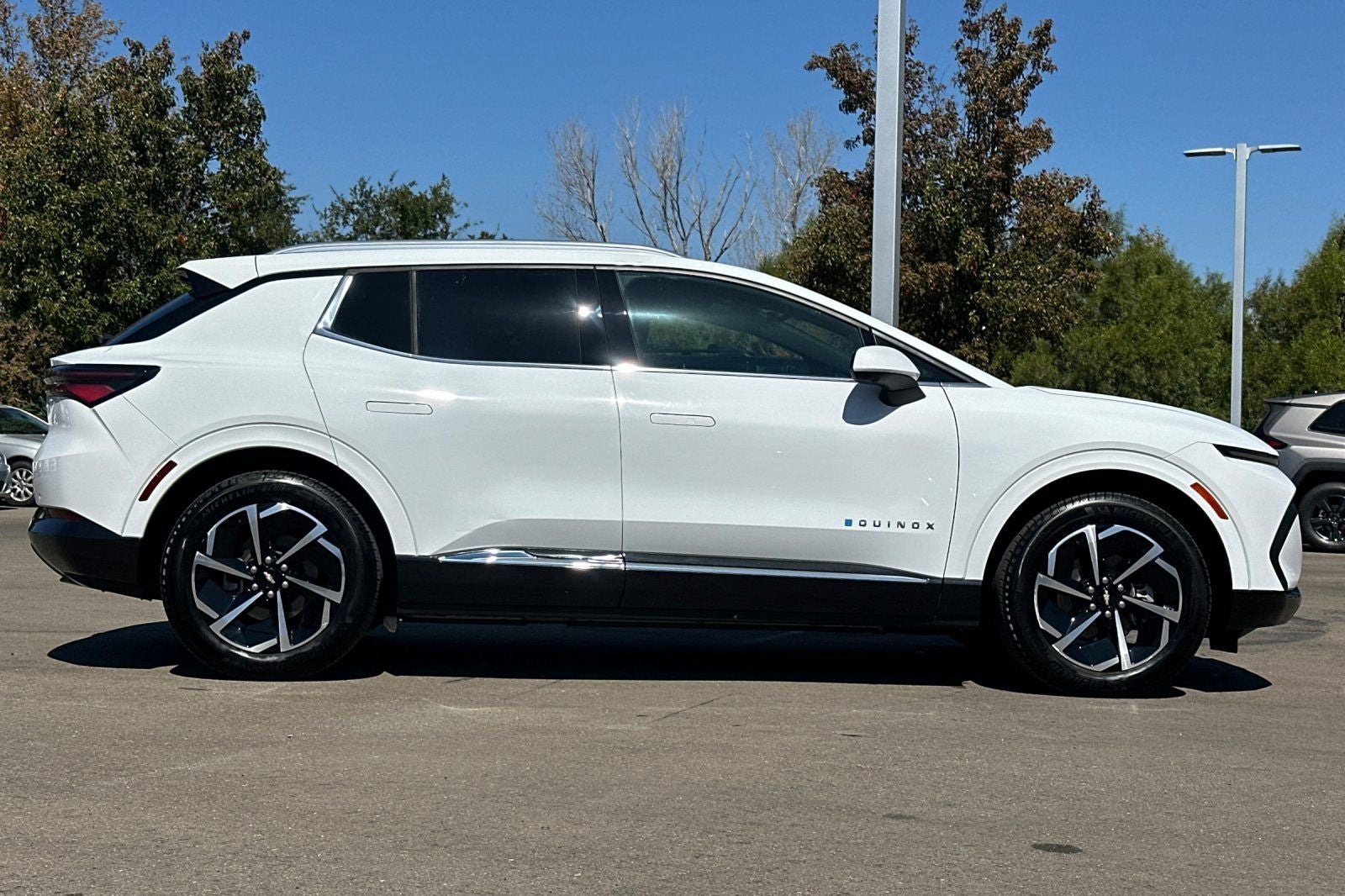 2024 Chevrolet Equinox EV LT