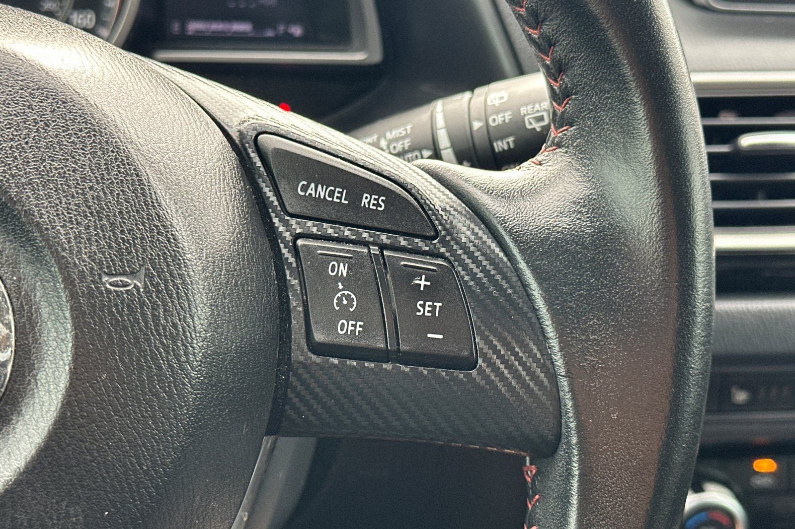 2016 Mazda Mazda3 i Grand Touring