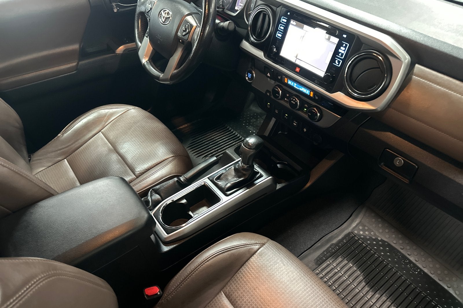 2016 Toyota Tacoma Limited V6