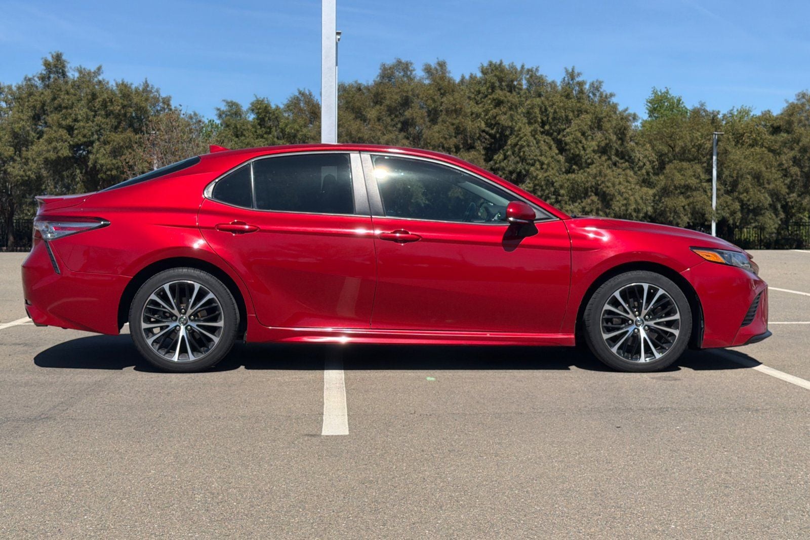 2019 Toyota Camry SE