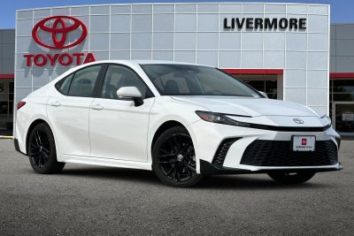 2025 Toyota Camry SE