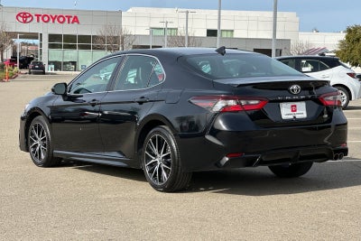 2024 Toyota Camry SE