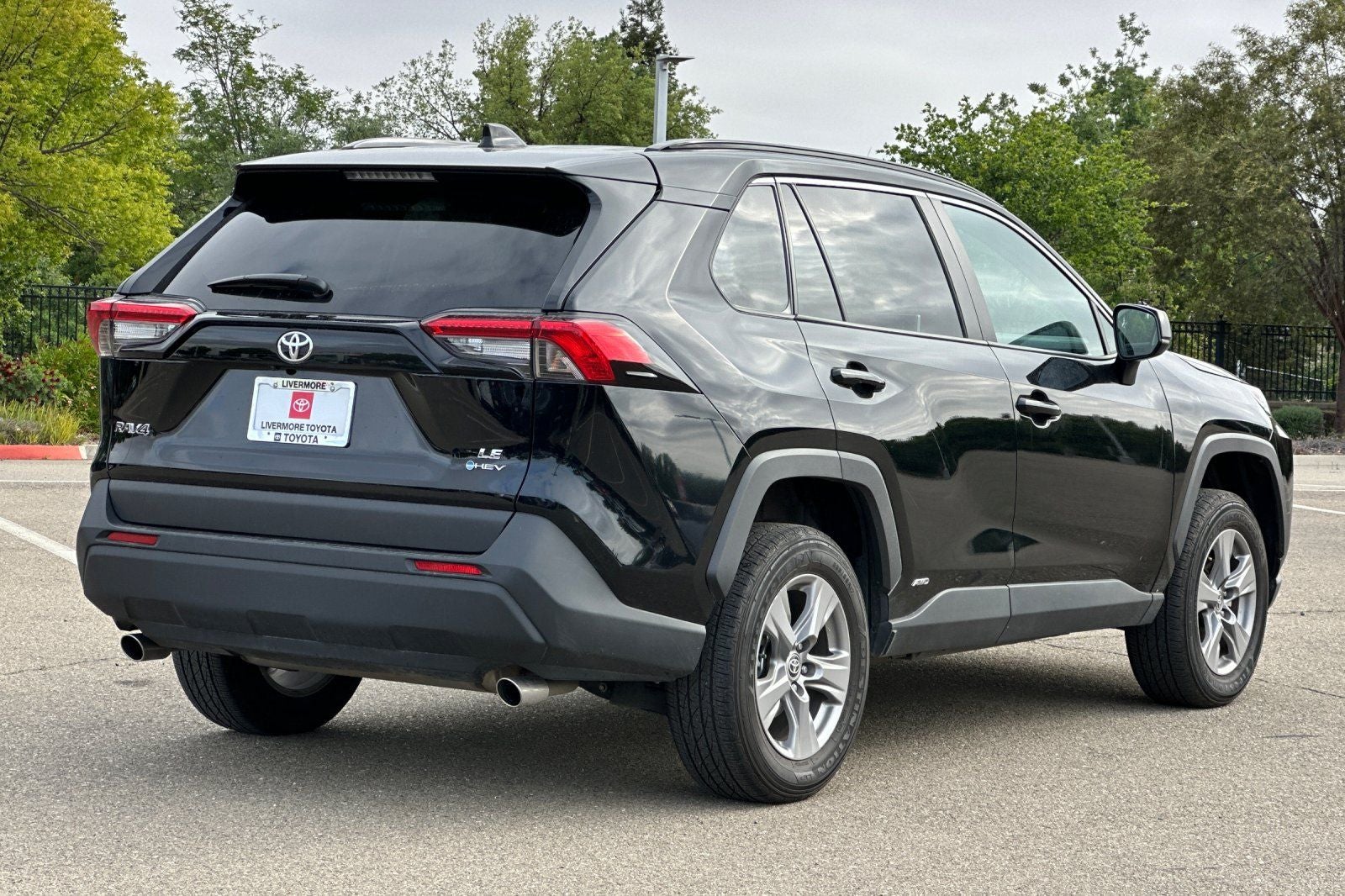 2025 Toyota RAV4 Hybrid LE
