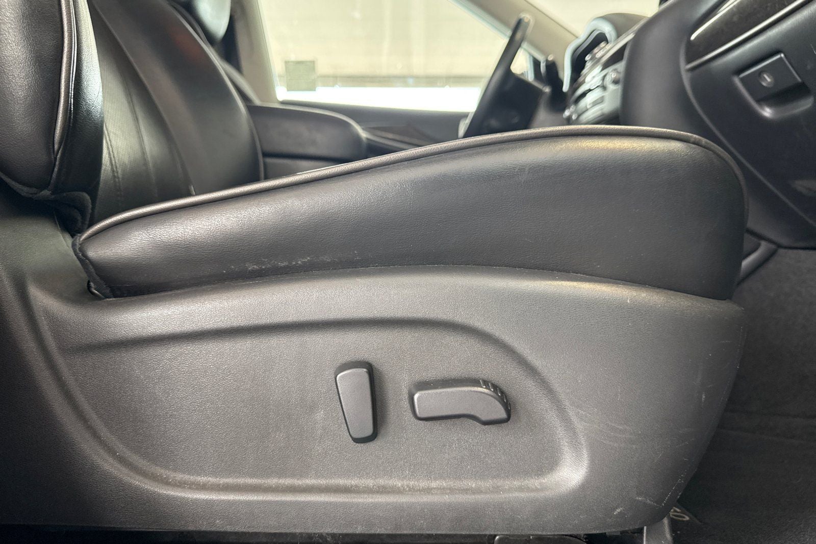 2015 INFINITI QX60 Base