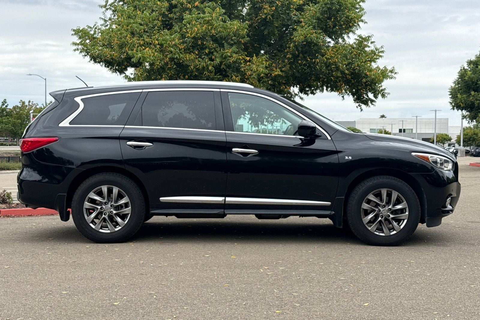 2015 INFINITI QX60 Base
