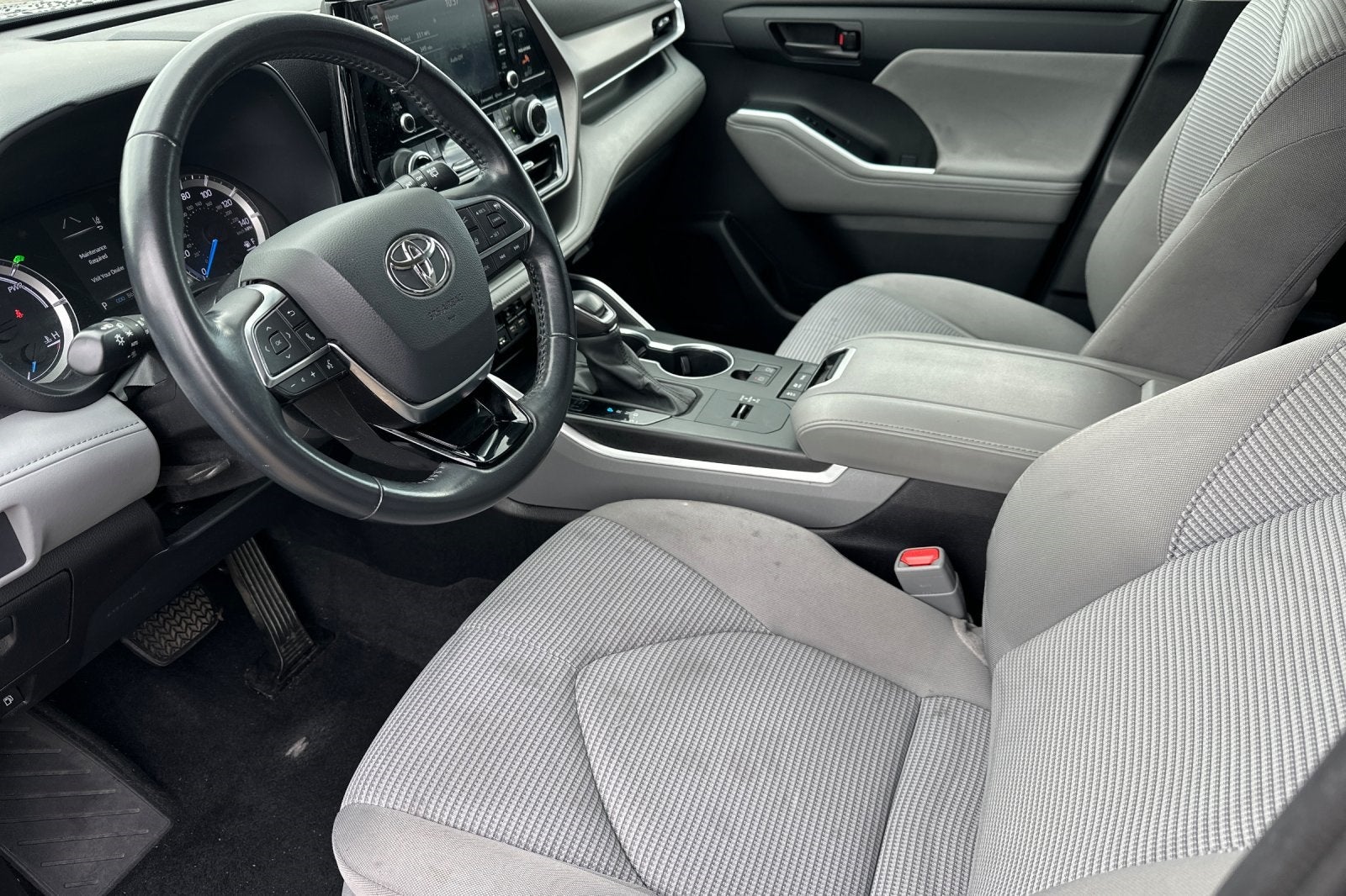 2021 Toyota Highlander Hybrid LE