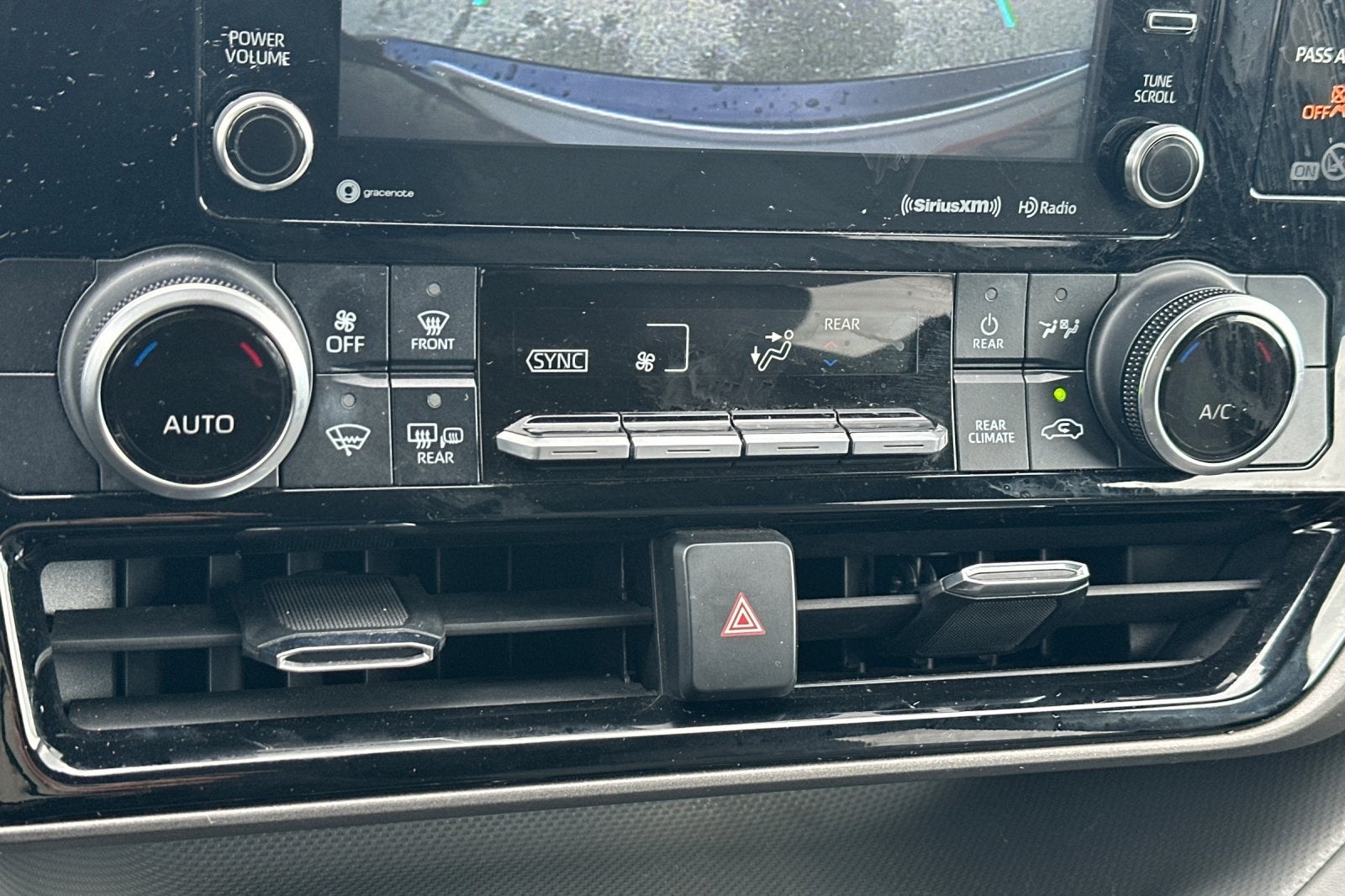 2021 Toyota Highlander Hybrid LE