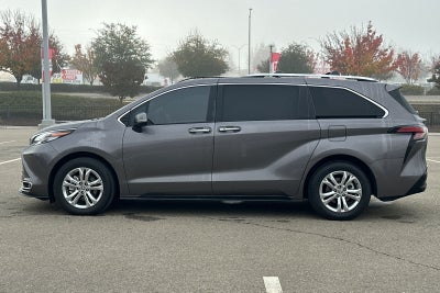 2023 Toyota Sienna Platinum 7 Passenger