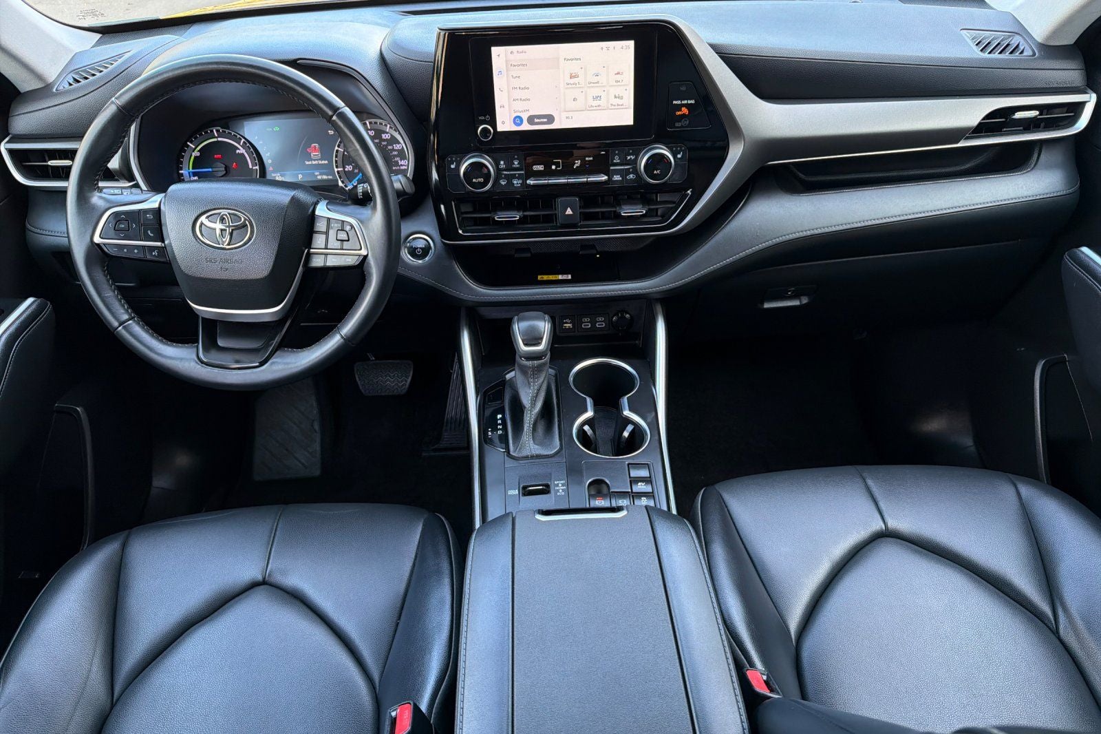 2023 Toyota Highlander Hybrid XLE