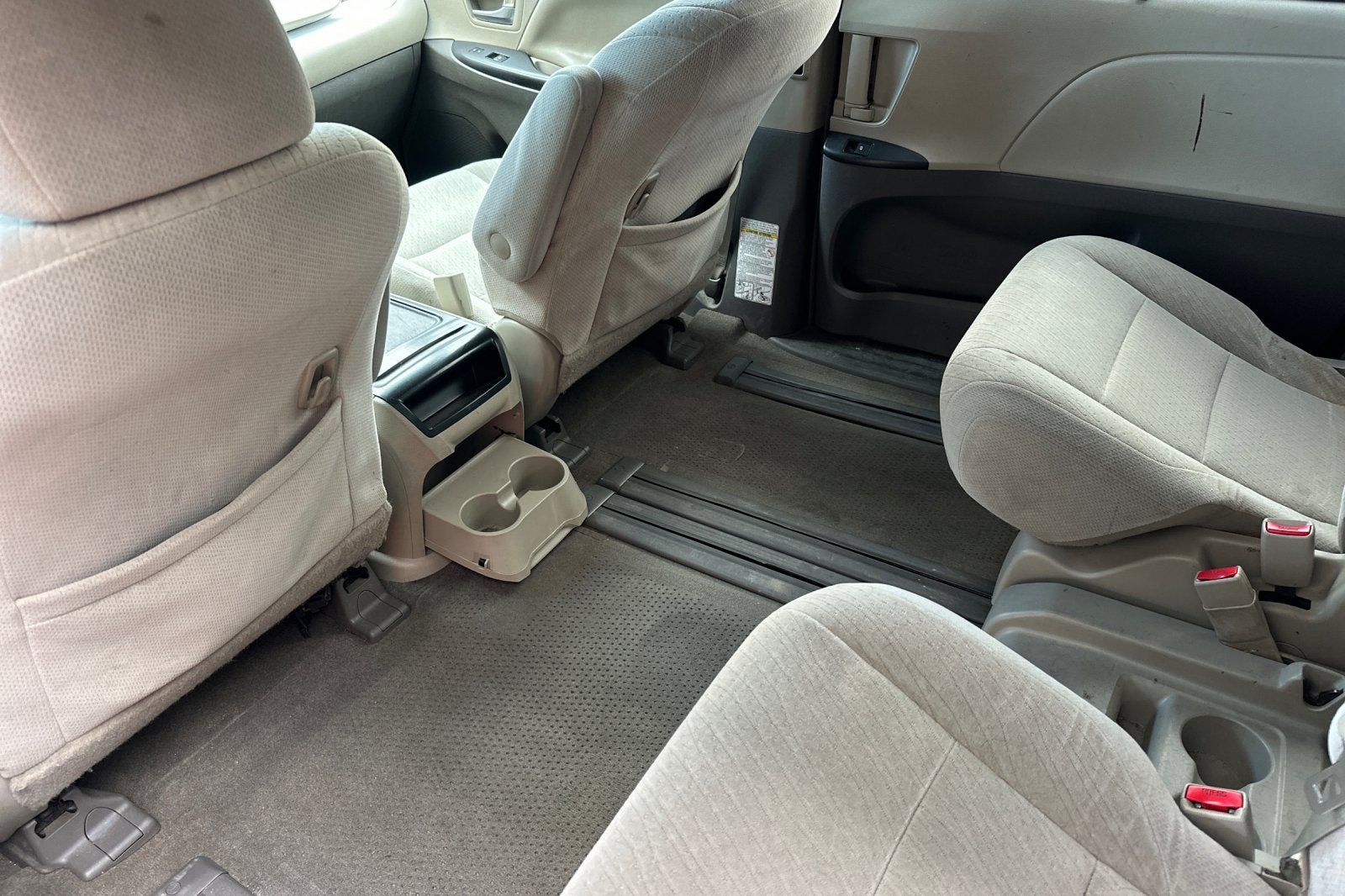 2015 Toyota Sienna LE 8 Passenger
