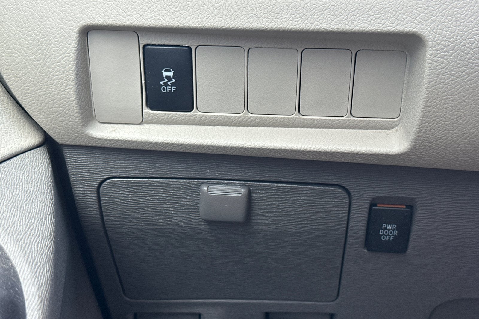 2015 Toyota Sienna LE 8 Passenger