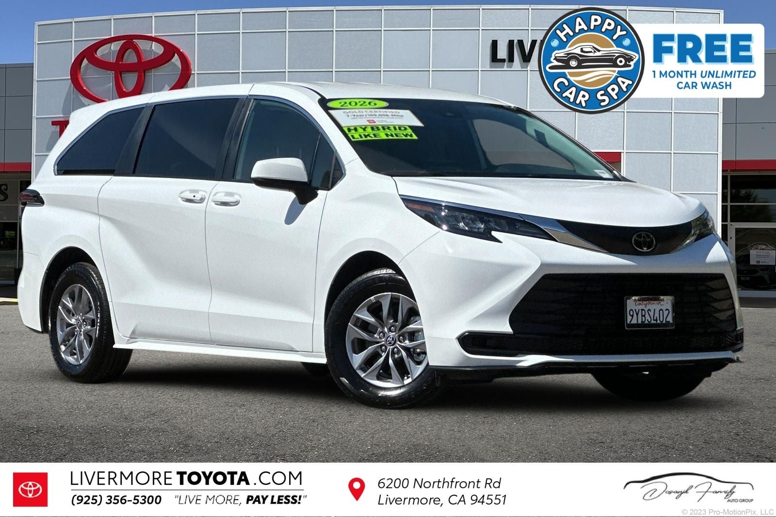 2026 Toyota Sienna LE 8 Passenger