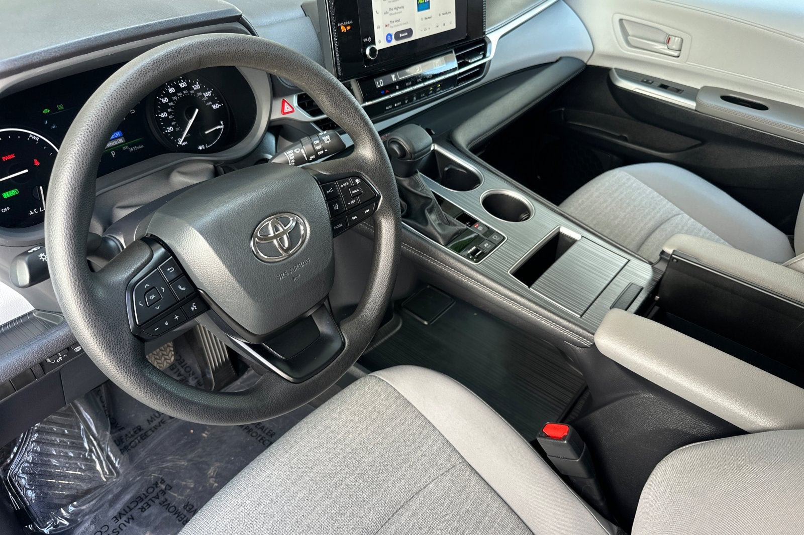 2026 Toyota Sienna LE 8 Passenger