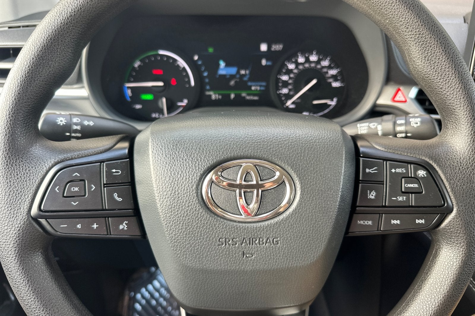 2026 Toyota Sienna LE 8 Passenger