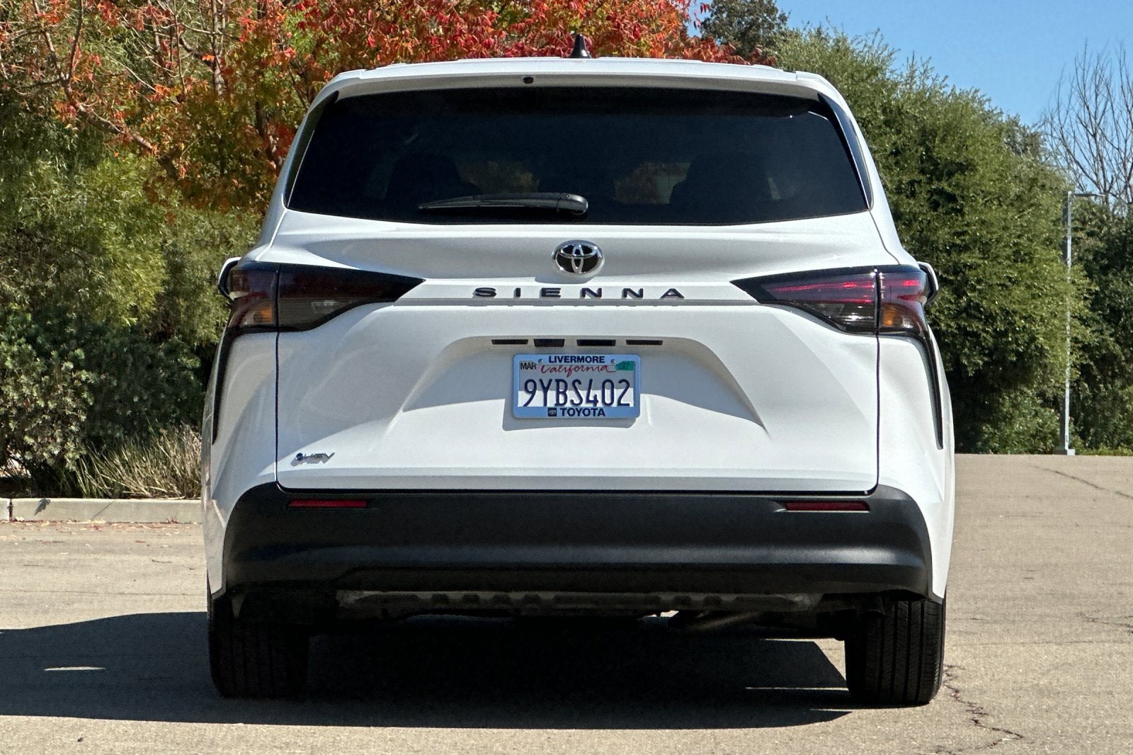 2026 Toyota Sienna LE 8 Passenger