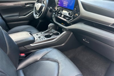 2026 Toyota Highlander Hybrid Limited