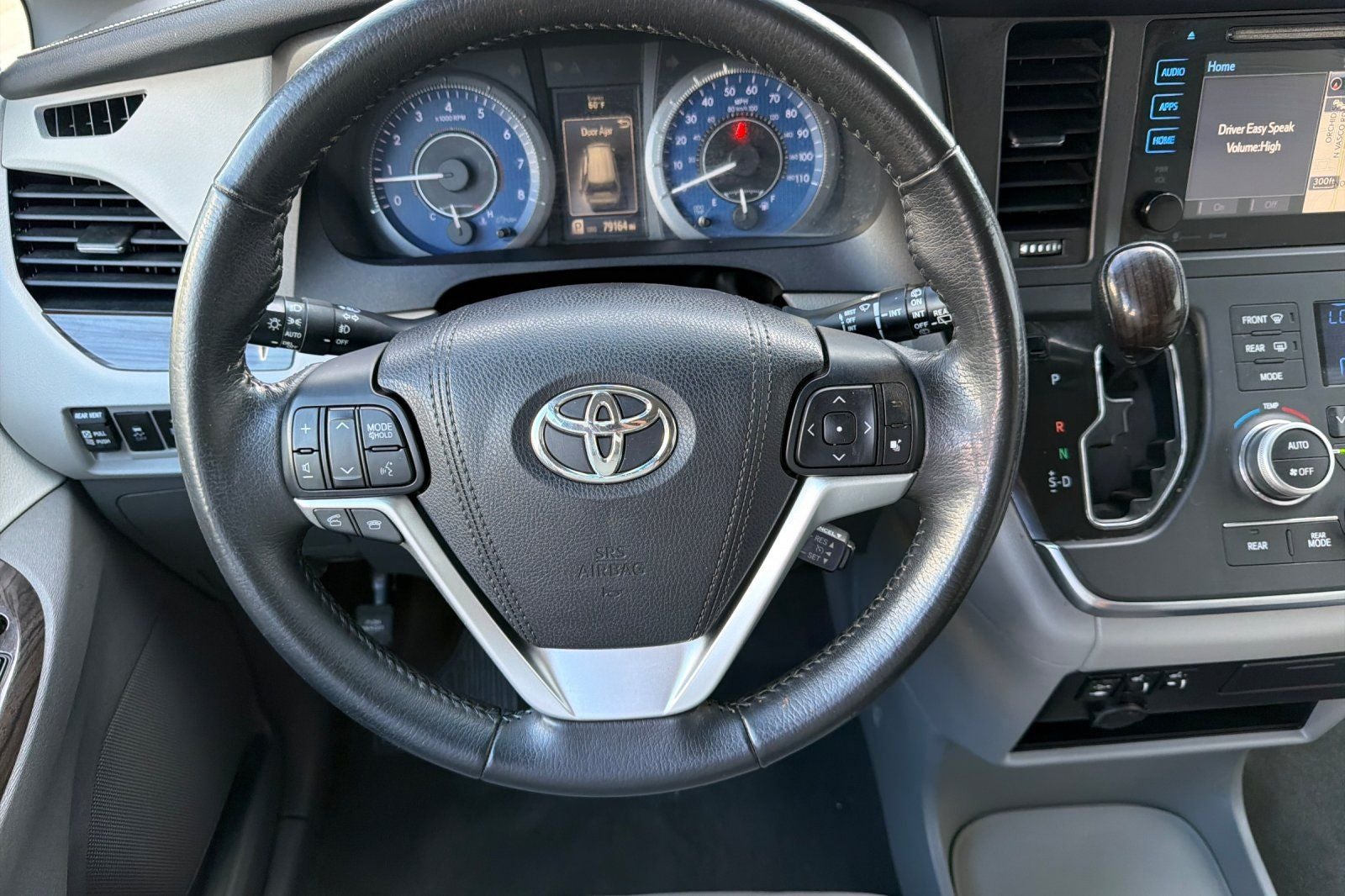 2016 Toyota Sienna XLE 8 Passenger