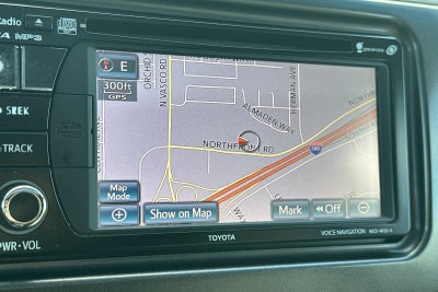 2013 Toyota Sienna XLE 8 Passenger