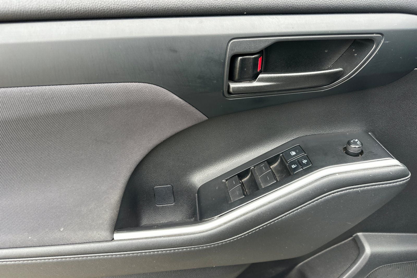 2021 Toyota Highlander Hybrid LE