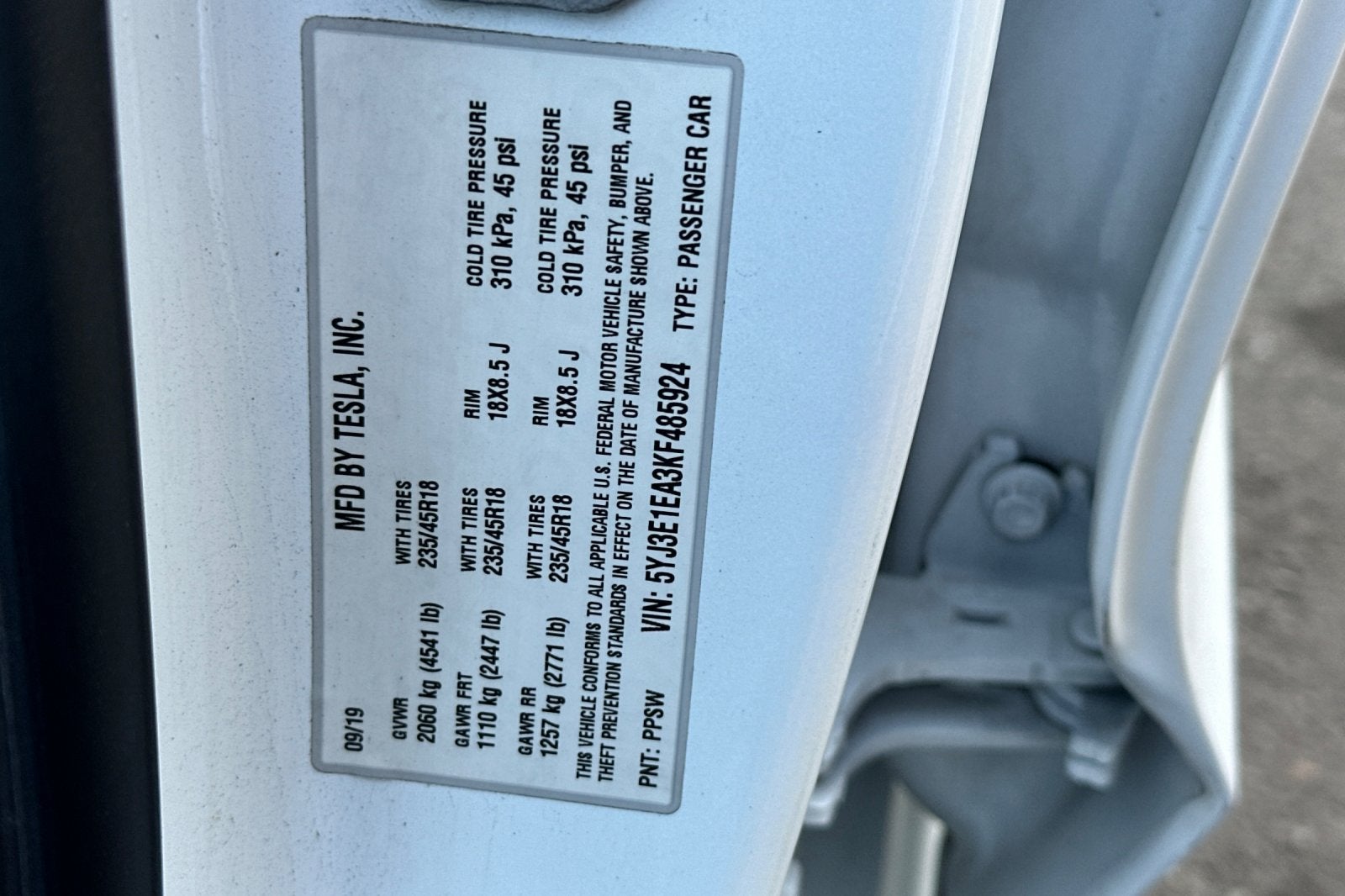2019 Tesla Model 3 Mid Range