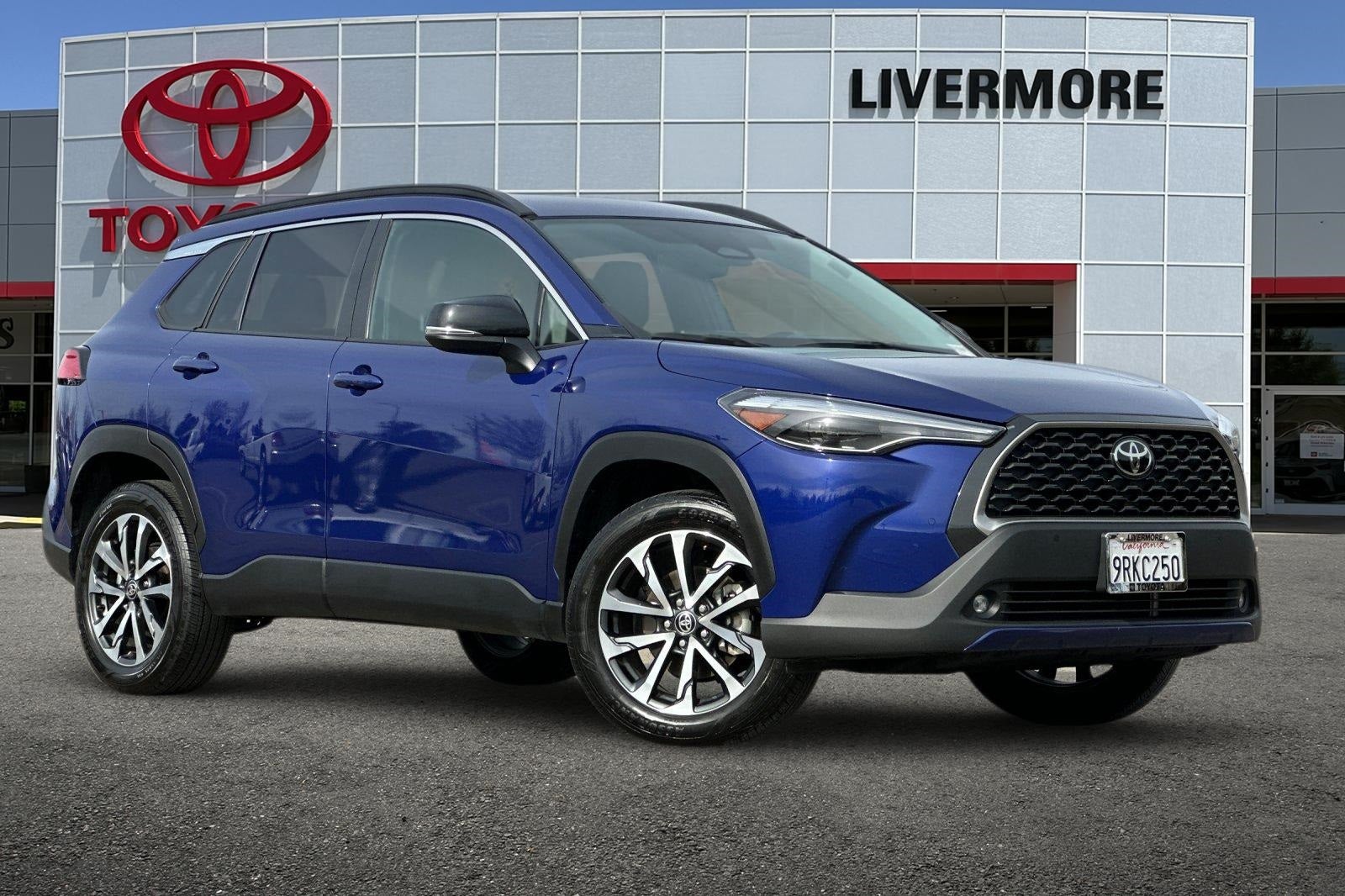 2025 Toyota Corolla Cross XLE