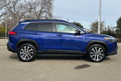 2025 Toyota Corolla Cross XLE