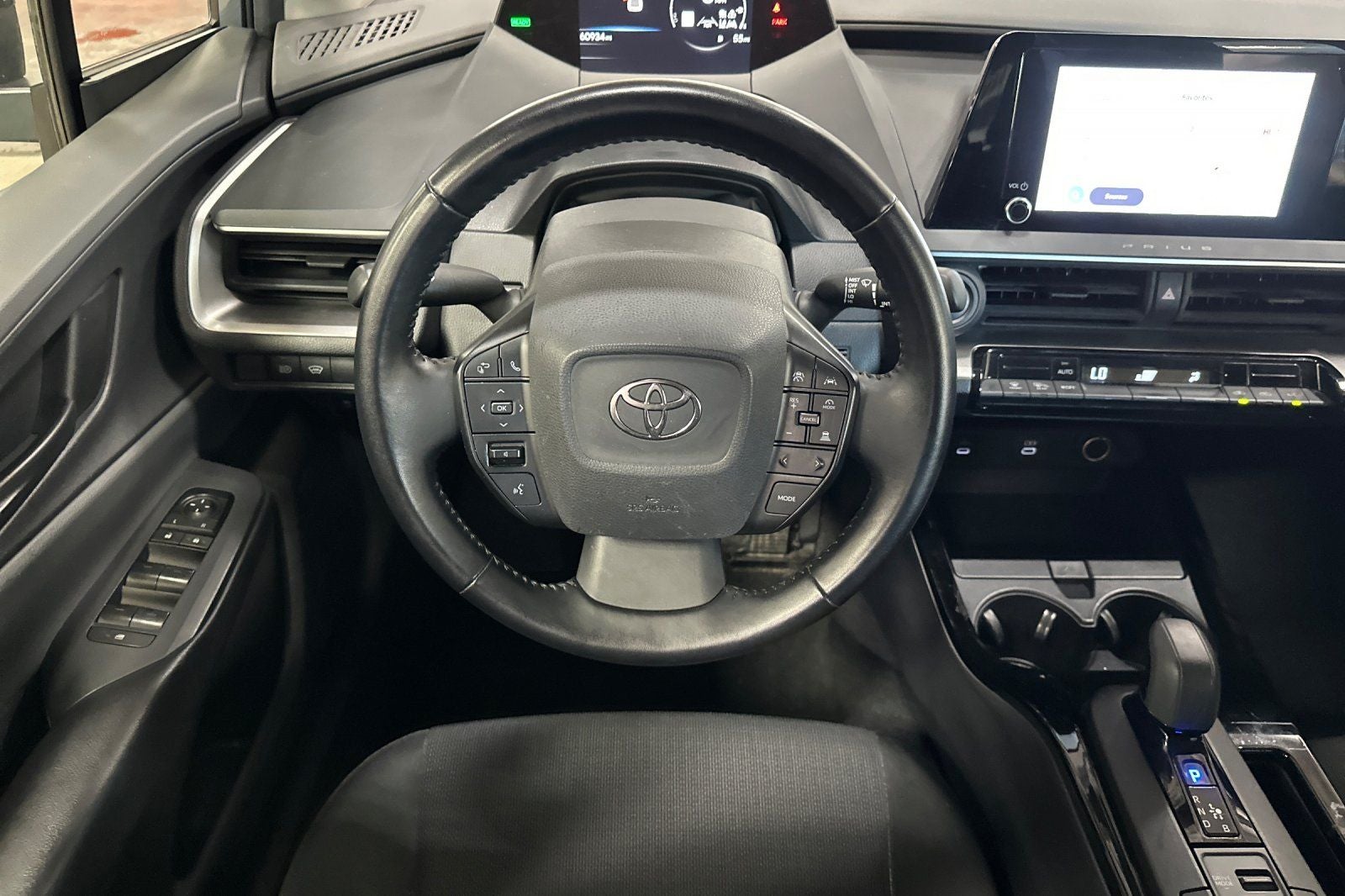 2025 Toyota Prius LE