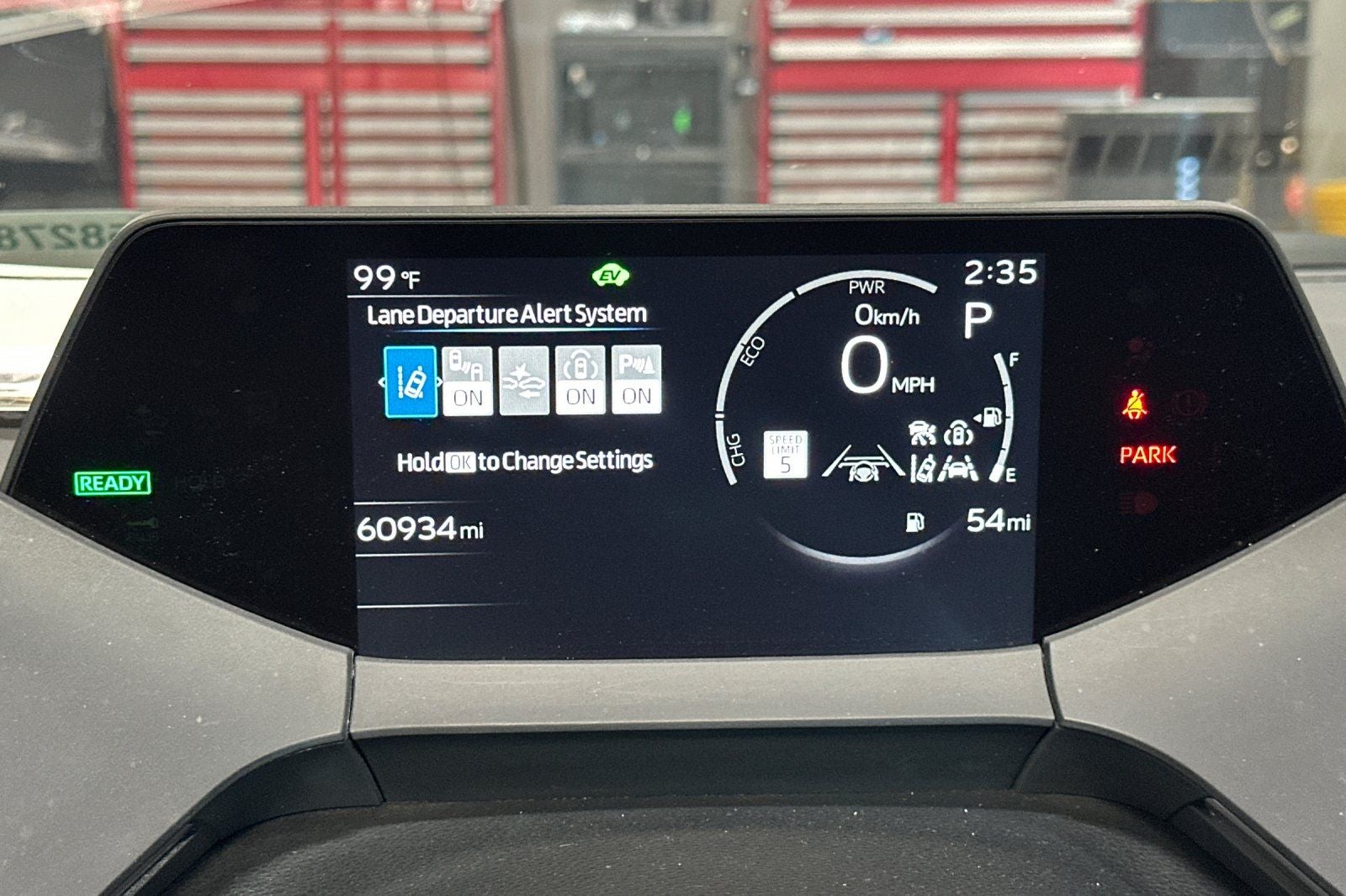 2025 Toyota Prius LE