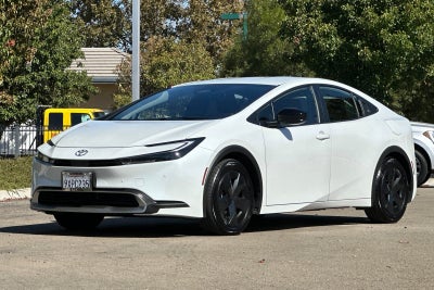 2026 Toyota Prius Plug-In Hybrid SE