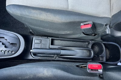 2013 Toyota Yaris LE