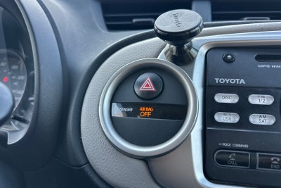 2013 Toyota Yaris LE