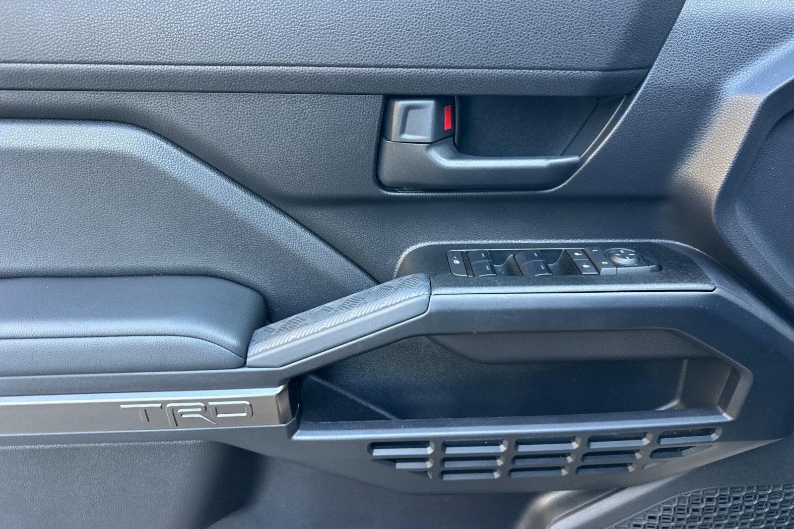 2025 Toyota 4Runner i-FORCE MAX Hybrid TRD Off Road