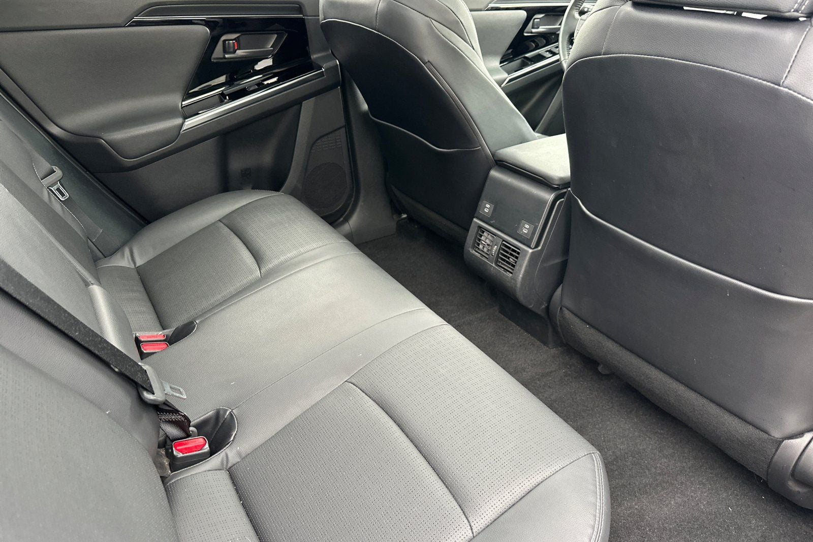 2023 Toyota bZ4X Limited