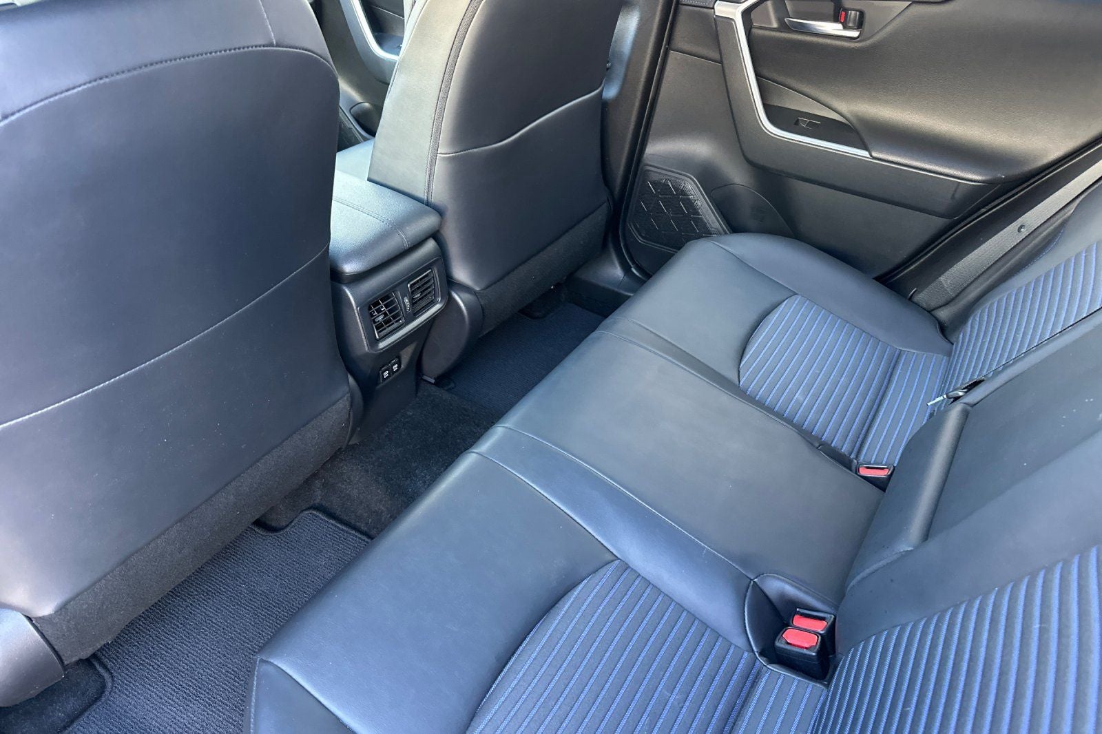 2019 Toyota RAV4 Hybrid XSE