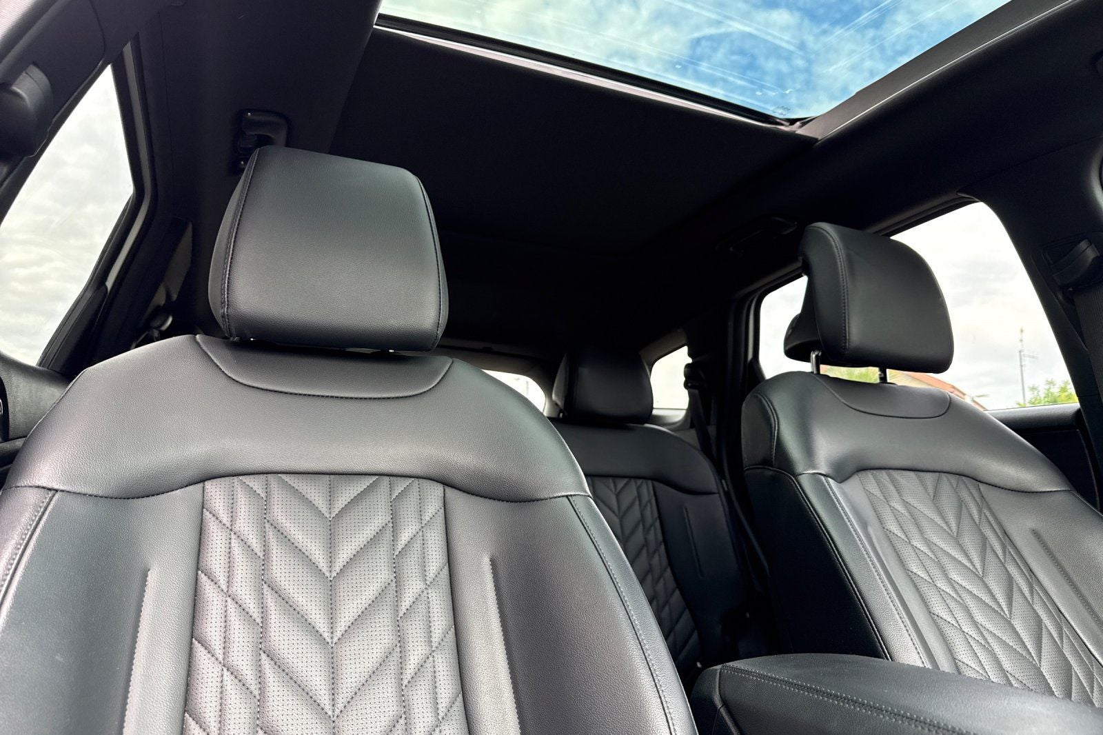 2025 Kia Sportage Plug-In Hybrid X-Line Prestige