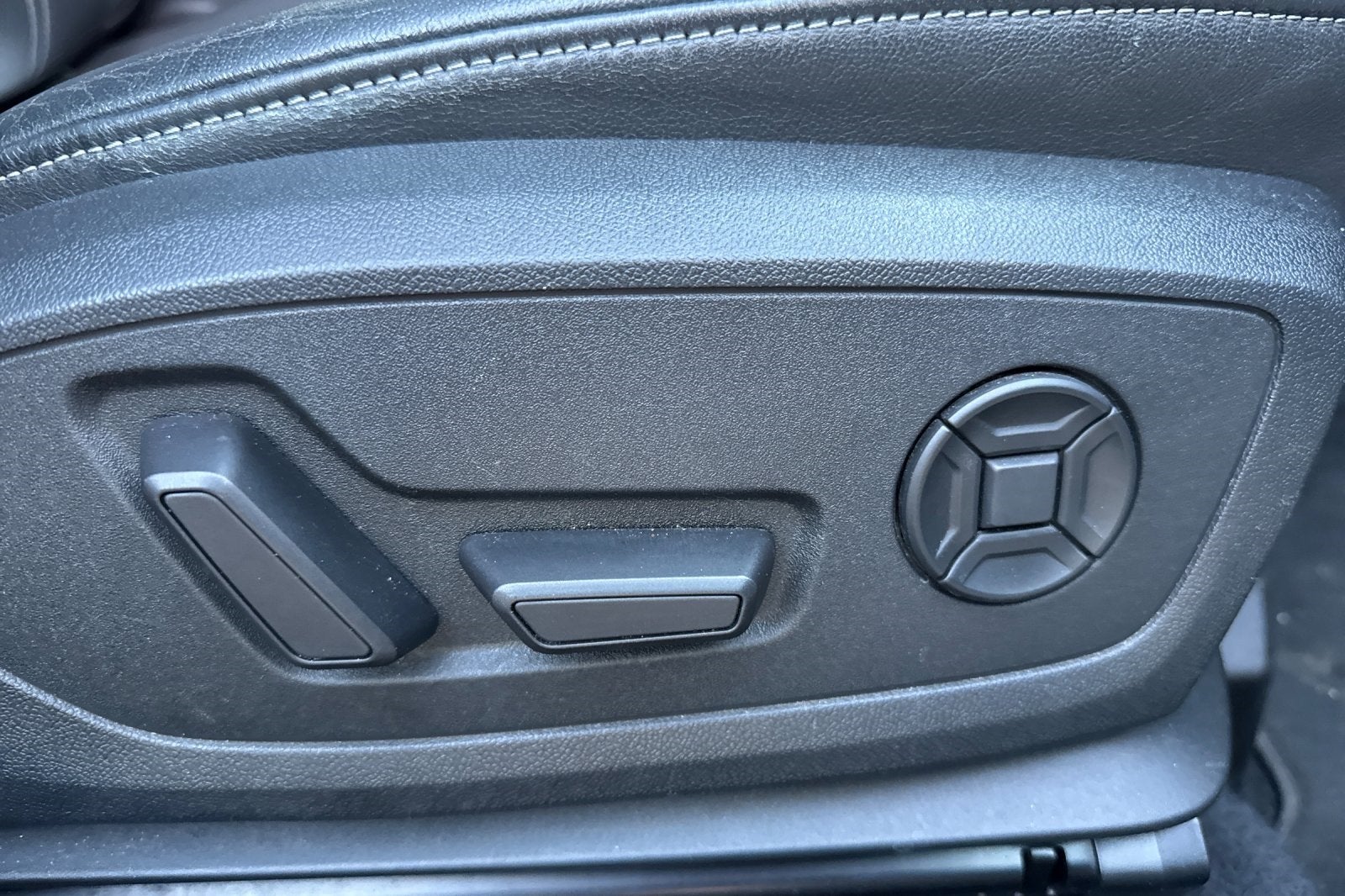 2022 Audi A3 40 Premium FrontTrak