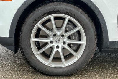 2024 Porsche Cayenne Base