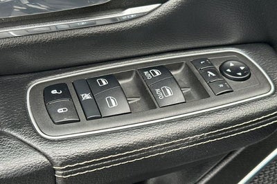 2021 RAM 1500 Laramie Crew Cab 4x4 5'7" Box