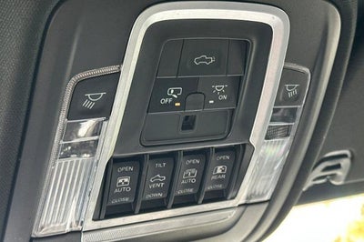 2021 RAM 1500 Laramie Crew Cab 4x4 5'7" Box