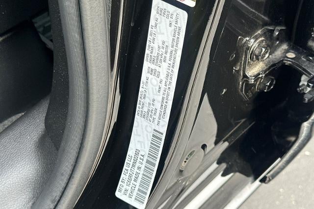 2021 RAM 1500 Laramie Crew Cab 4x4 5'7" Box