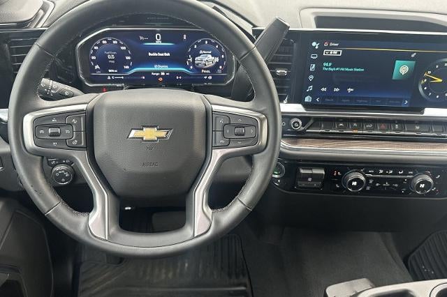 2025 Chevrolet Silverado 1500 LT (2FL)