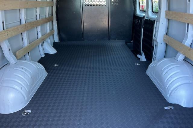 2025 Chevrolet Express Cargo Base