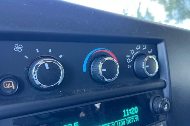2025 Chevrolet Express Cargo Base