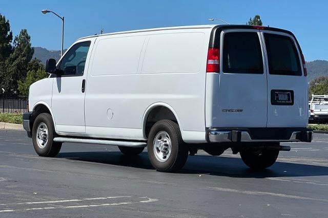 2025 Chevrolet Express Cargo Base